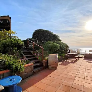 https://futura-cav-san-vincenzo.it-tuscanyhotel.com