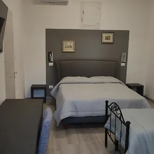  Affittacamere La Rondine Bed