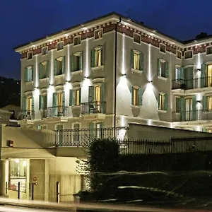 https://garda-palace-hotel.it-lombardy.com