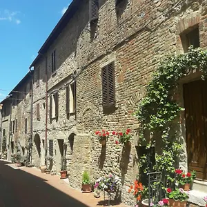 https://poppys-house-casole-delsa.it-tuscanyhotel.com