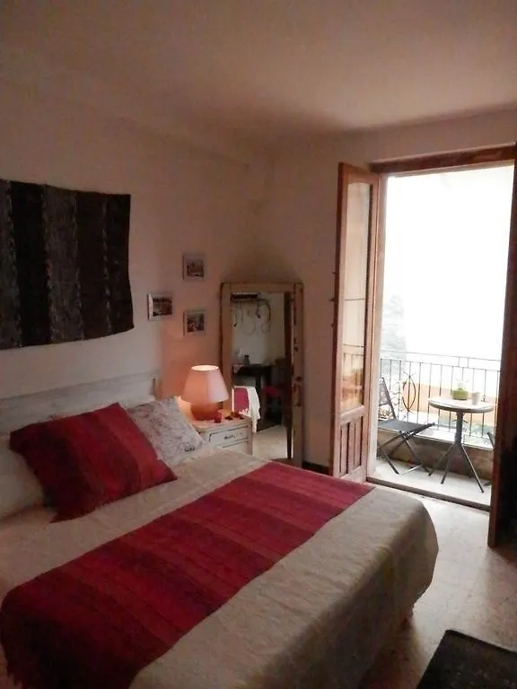 Al Fakhar Bed and Breakfast Ficarra Bed & Breakfast